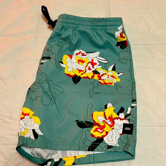 Vans Men’s Hybrid Shorts Size XL - Picture 1 of 2
